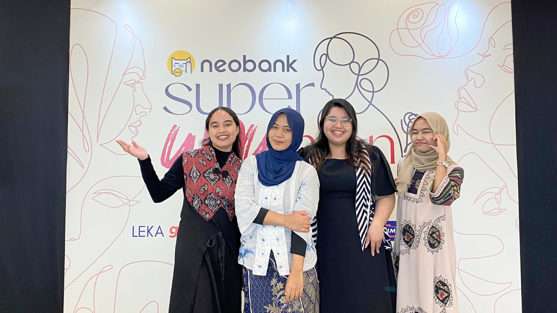 Image gallery marquee